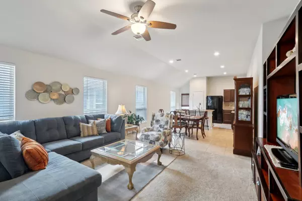 Round Rock, TX 78665-2306,6032 Urbano Bnd