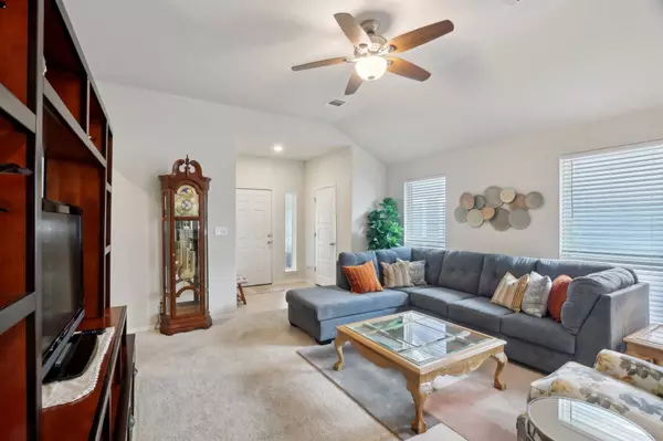 6032 Urbano Bnd, Round Rock, TX 78665-2306