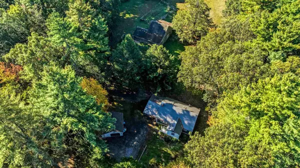 7 Currierville RD, Newton, NH 03858