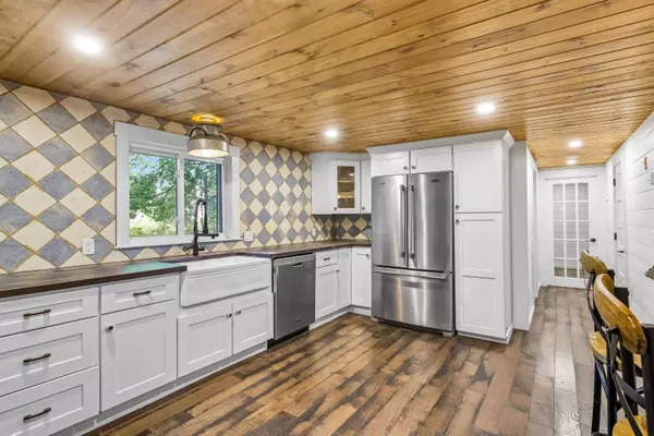 7 Currierville RD, Newton, NH 03858