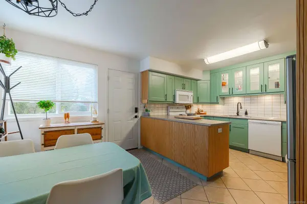 1610 Fuller St, Nanaimo, BC V9S 1B1