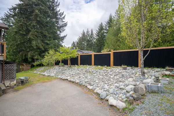 2045 Furn Rd, Nanaimo, BC V9X 1J4