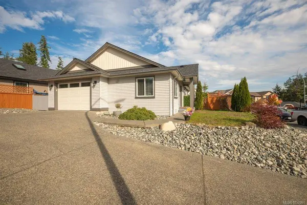 100 Carlo Pl, Nanaimo, BC V9X 0B3