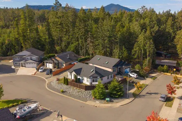 100 Carlo Pl, Nanaimo, BC V9X 0B3