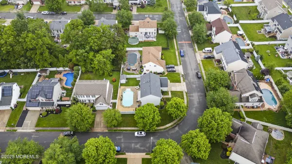 10 Butternut Lane, Bayville, NJ 08721