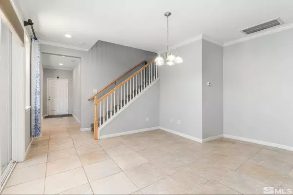 1960 Angel Ridge Dr, Reno, NV 89521