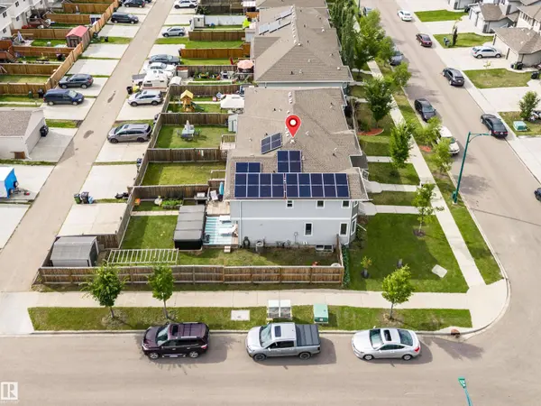 3003 16 AV NW, Edmonton, AB T6T 0T9