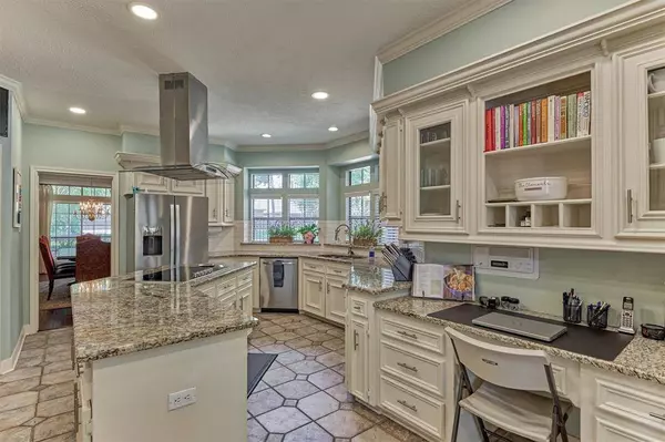 5211 Rothchilde CT, Houston, TX 77069