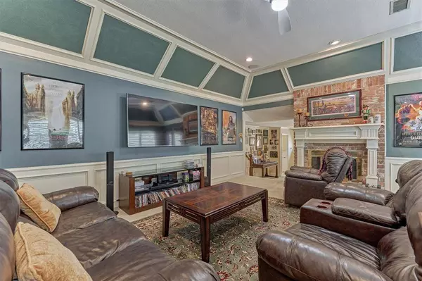 5211 Rothchilde CT, Houston, TX 77069