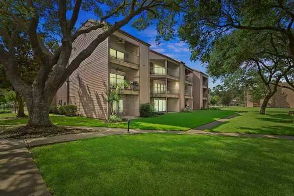 15575 Marina DR #226A, Montgomery, TX 77356