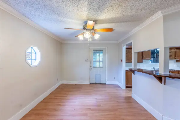 20089 Split Oak DR, New Caney, TX 77357