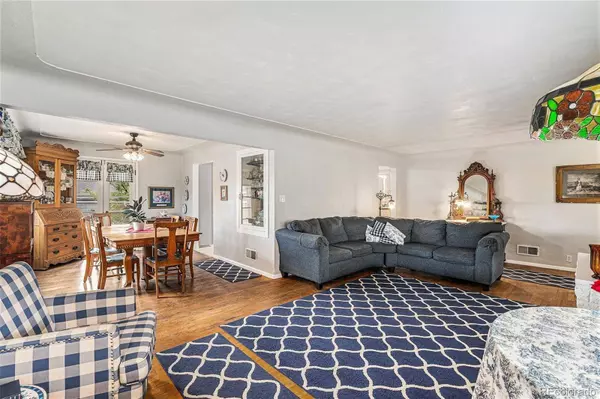 10 S Garland ST, Lakewood, CO 80226