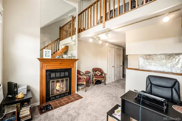 2205 Arapahoe AVE #8, Boulder, CO 80302