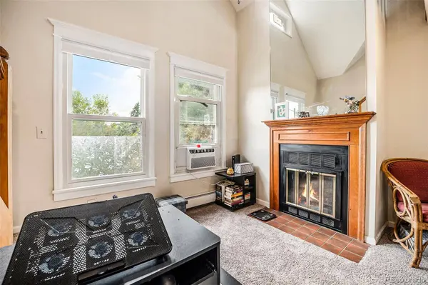 2205 Arapahoe AVE #8, Boulder, CO 80302