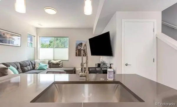 1014 Depew ST, Lakewood, CO 80214