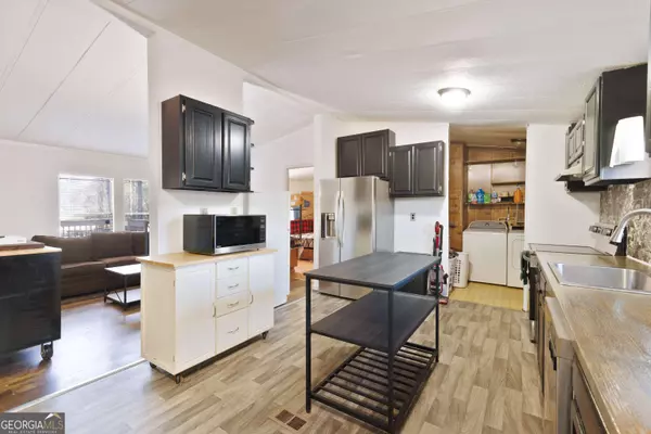 105 Woodfield RD, Covington, GA 30014