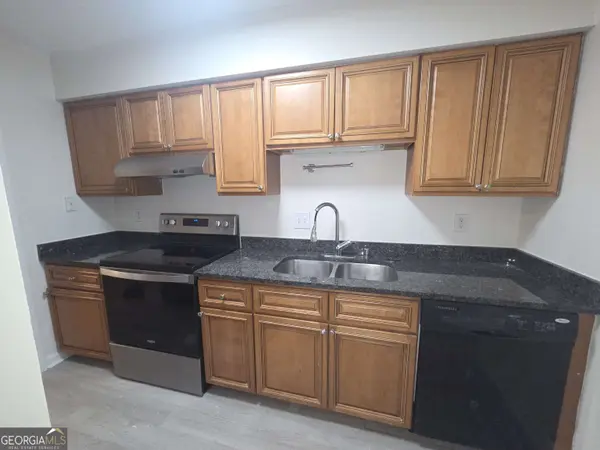 1201 Old Hammond Chase, Sandy Springs, GA 30350