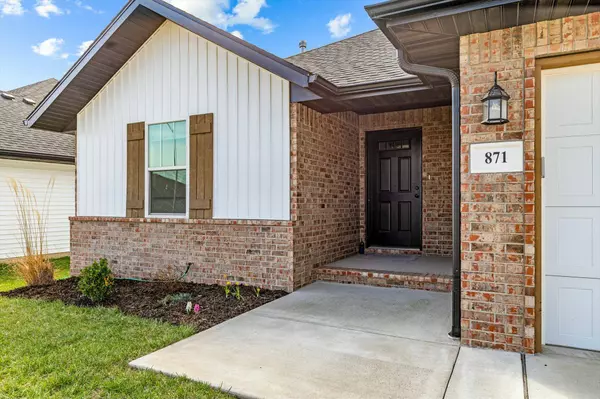 871 E Acacia Lane, Nixa, MO 65714