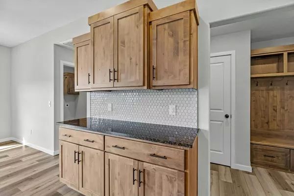 871 E Acacia Lane, Nixa, MO 65714