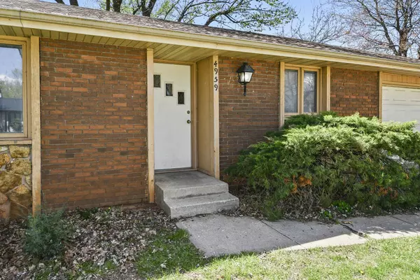 4959 S Mccann Avenue, Springfield, MO 65804