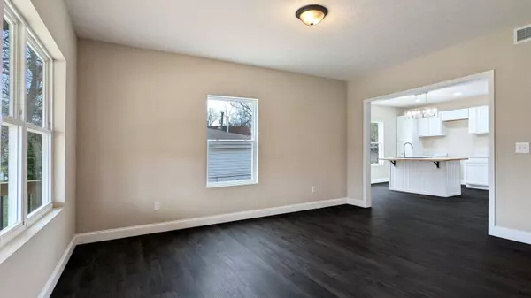 1923 N Campbell Avenue, Springfield, MO 65803