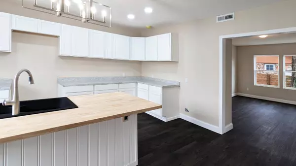 1923 N Campbell Avenue, Springfield, MO 65803