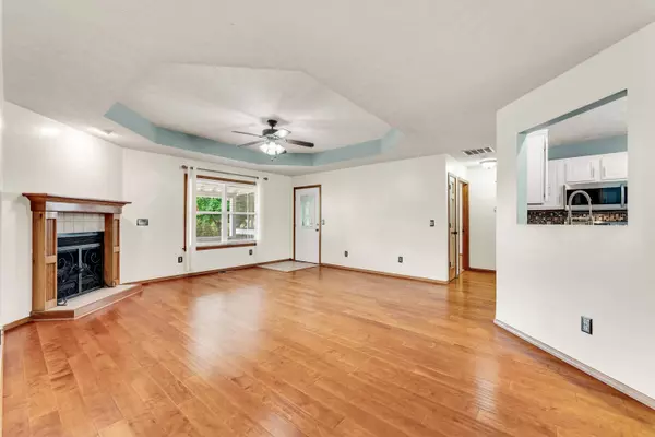 1240 Tyler Lane, Nixa, MO 65714