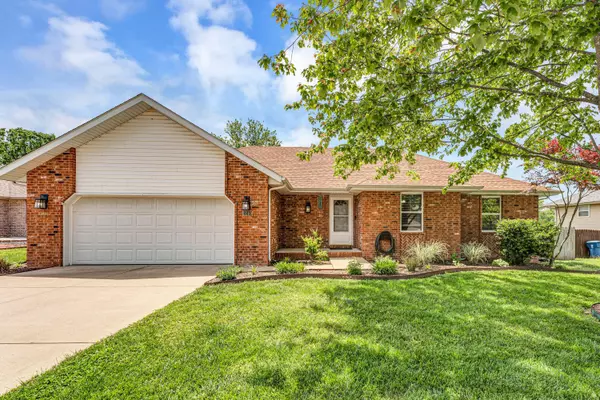 1240 Tyler Lane, Nixa, MO 65714