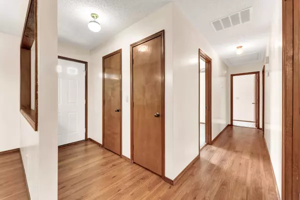 711 S Eagle Street, Nixa, MO 65714