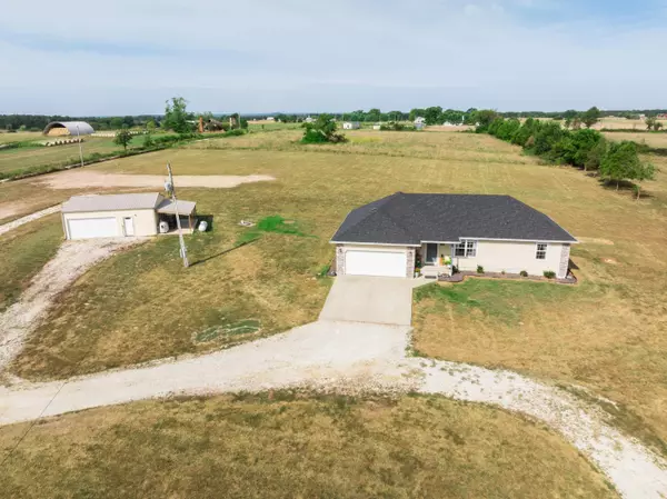 5 Alyssa Hills Lane, Buffalo, MO 65622