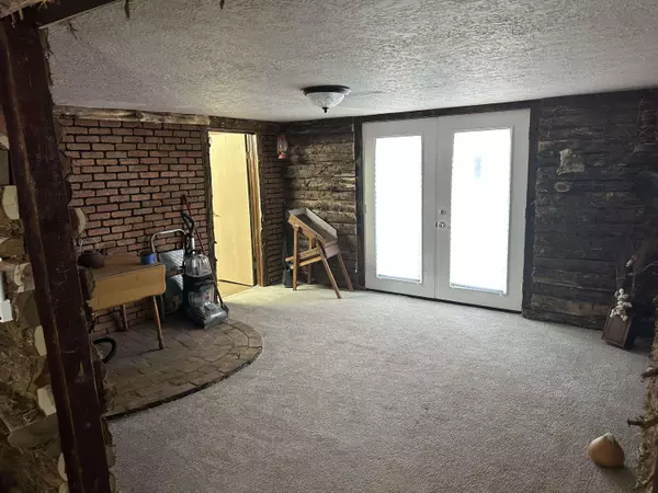 7 Box Street, Arcola, MO 65603