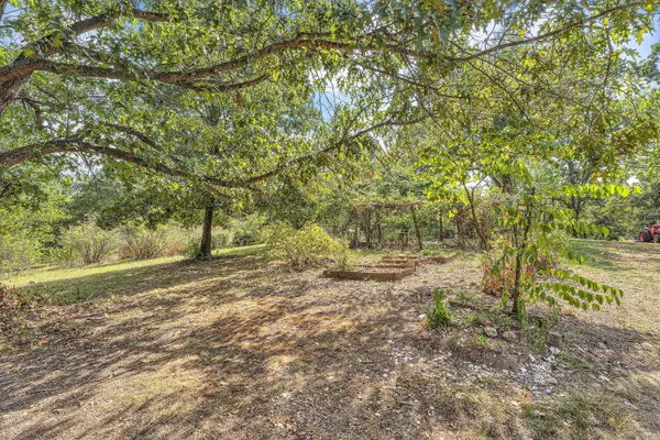 27535 Fr 2150, Cape Fair, MO 65624