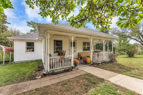 204 N Maple Street, Galena, MO 65656