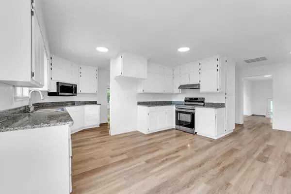 2113 Greene Road, Sparta, MO 65753