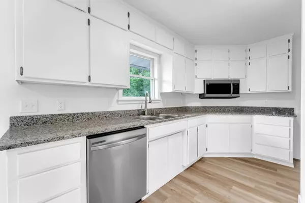 2113 Greene Road, Sparta, MO 65753