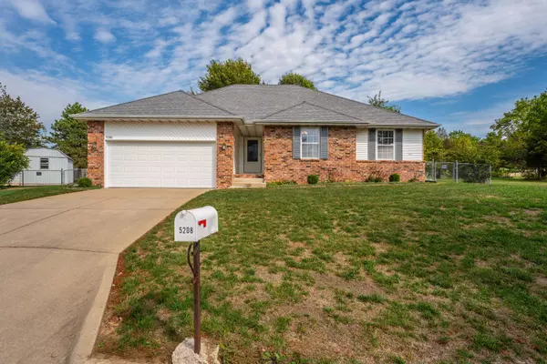 5208 N Turnberry Court, Ozark, MO 65721