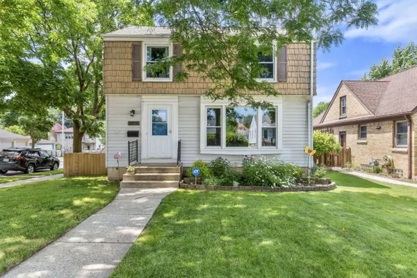 2879 S 44th St, Milwaukee, WI 53219