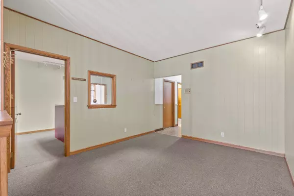 7161 N 43rd St, Milwaukee, WI 53209