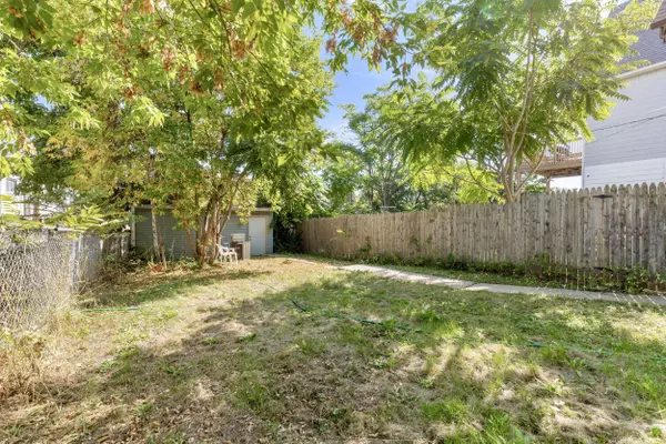 532 N 26th St, Milwaukee, WI 53233