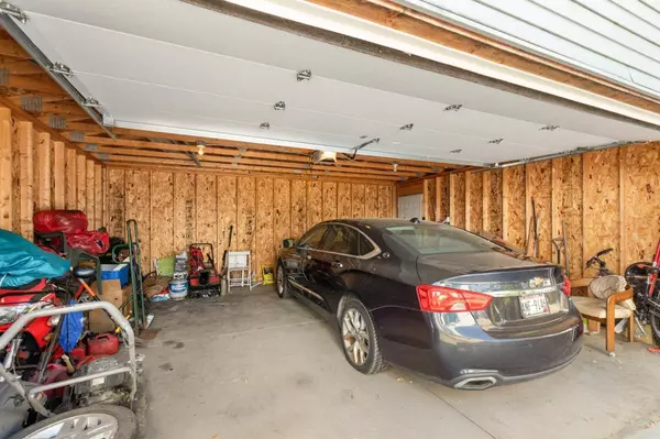 532 N 26th St, Milwaukee, WI 53233