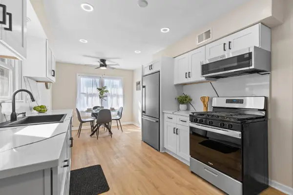 5870 N 75th St, Milwaukee, WI 53218