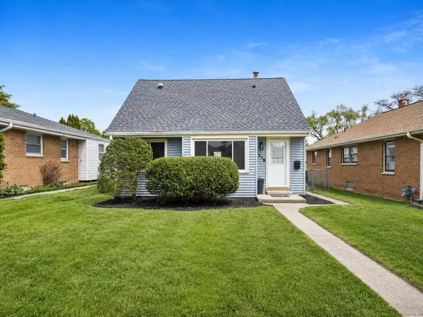 4218 N 71st St, Milwaukee, WI 53216