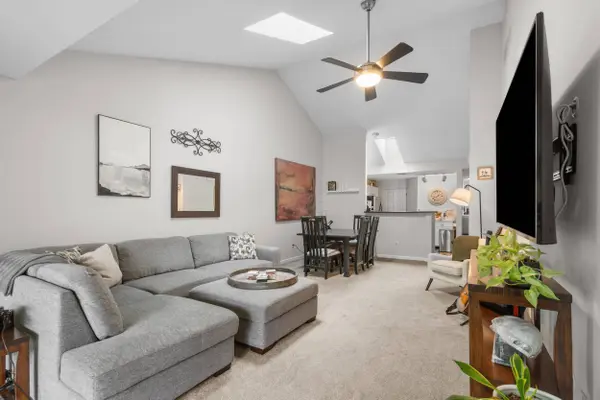 500 W Bender 13 Rd, Glendale, WI 53217