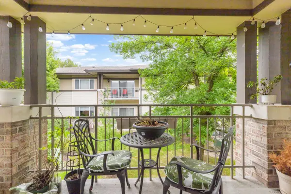 500 W Bender 13 Rd, Glendale, WI 53217