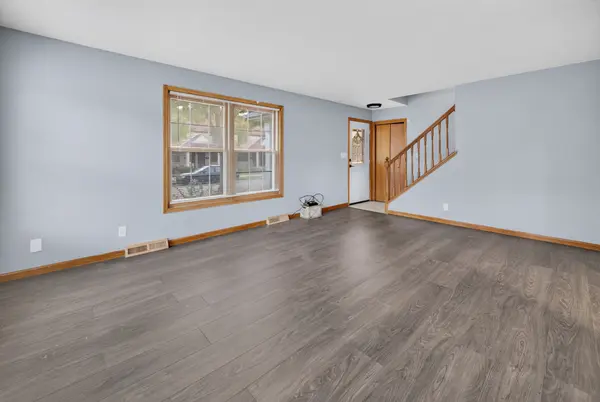 4230 N 45th Pl, Milwaukee, WI 53216-1410