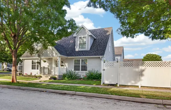 4230 N 45th Pl, Milwaukee, WI 53216-1410