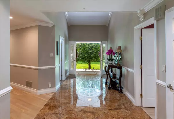 369 Phillips Hill RD, New City, NY 10956