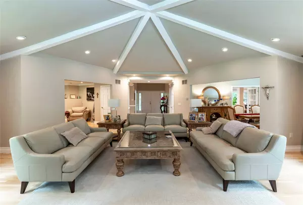 369 Phillips Hill RD, New City, NY 10956