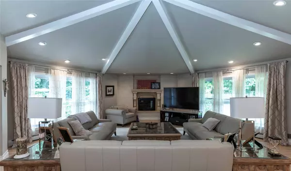 369 Phillips Hill RD, New City, NY 10956