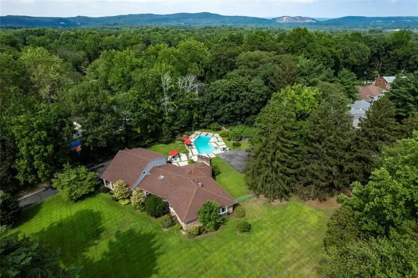 369 Phillips Hill RD, New City, NY 10956